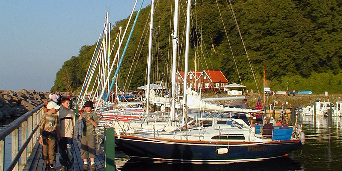 Hafen Lohme ...